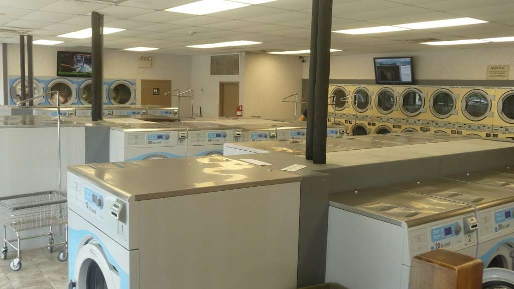 Clean Enterprises Laundromat & Car Wash | 235 E Main St, Rising Sun, MD 21911, USA | Phone: (410) 658-5333