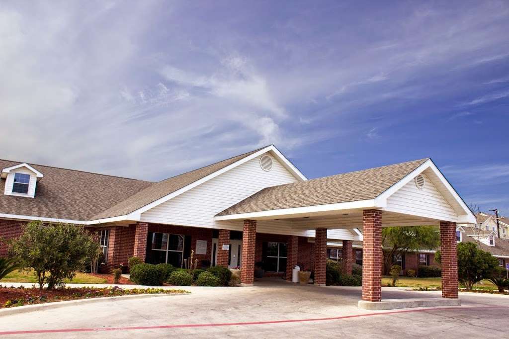 Legend Oaks Healthcare and Rehabilitation - South San Antonio | 2003 W Hutchins Pl, San Antonio, TX 78224, USA | Phone: (210) 927-0800