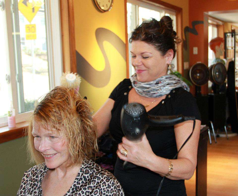 SALON COTTETA | 605 Farmington Ave, Pottstown, PA 19464, USA | Phone: (610) 326-5440