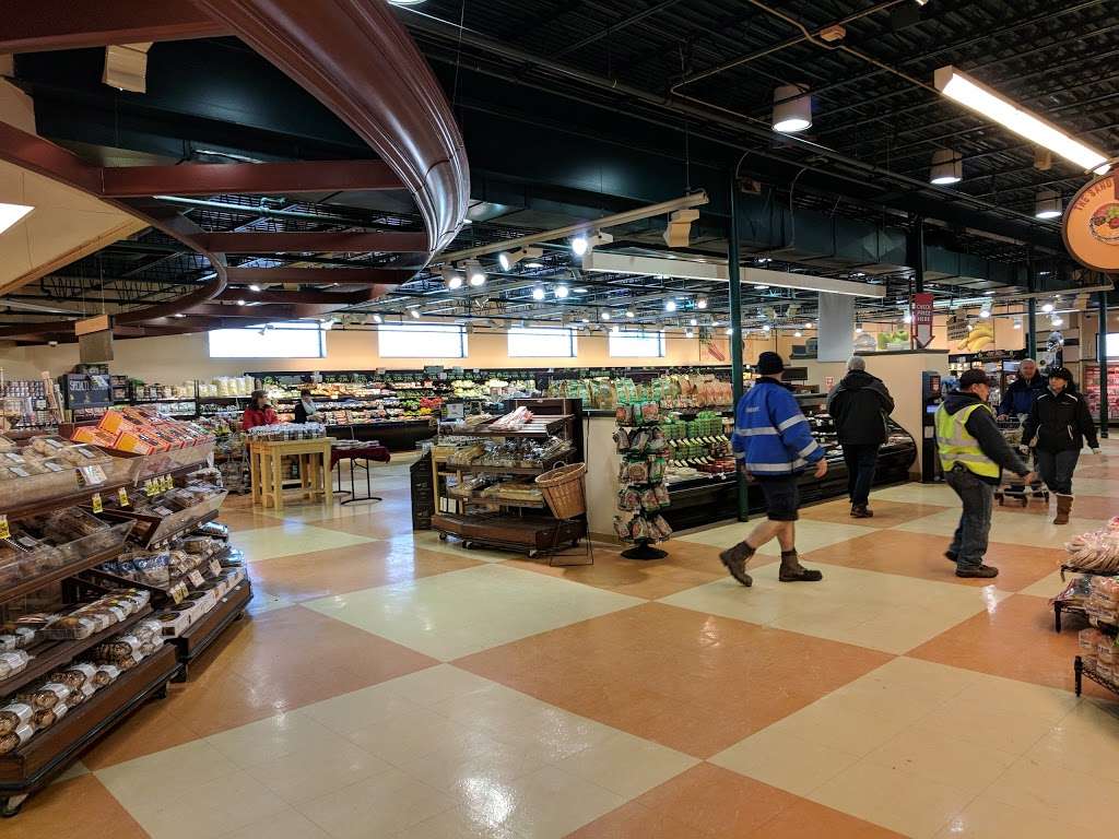 Donelans Supermarket | 236 Great Rd, Littleton, MA 01460, USA | Phone: (978) 486-8985