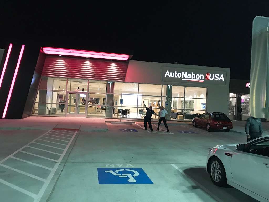 AutoNation USA Houston | 8526 North Fwy, Houston, TX 77037, USA | Phone: (281) 657-9663