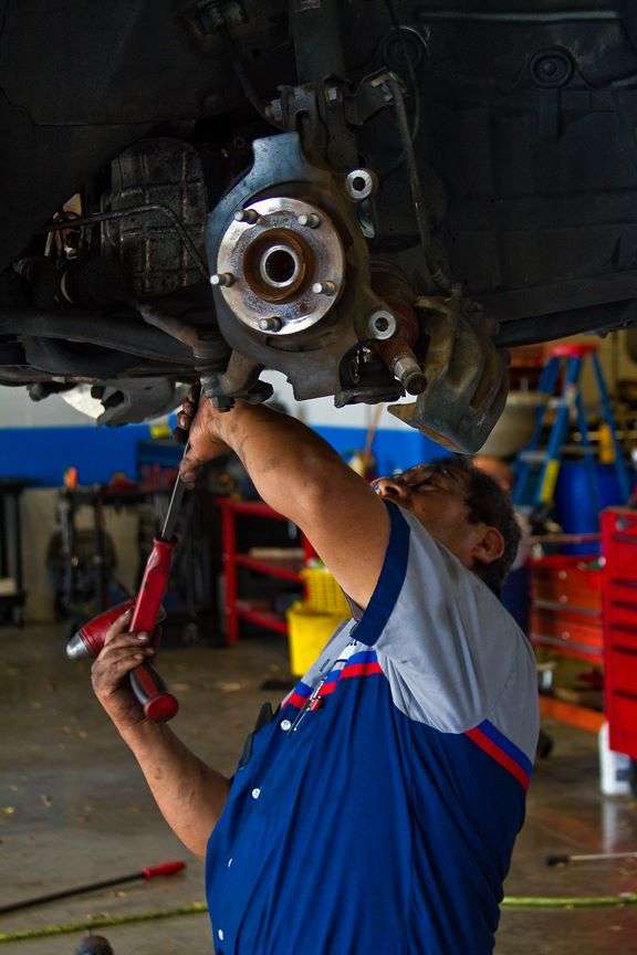 Jims Auto Repair | 2641 Hammondville Rd, Pompano Beach, FL 33069 | Phone: (954) 977-8995