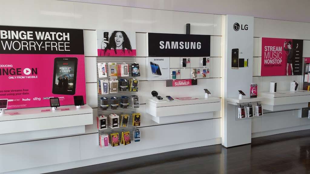 T-Mobile | 4754 N Congress Ave, Boynton Beach, FL 33426 | Phone: (561) 223-3622