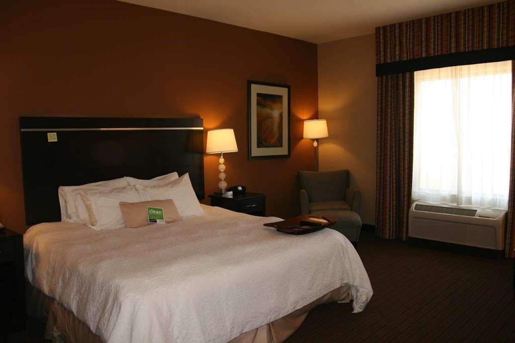 Hampton Inn Denver Northeast-Brighton | 992 Platte River Blvd, Brighton, CO 80601 | Phone: (303) 654-8055