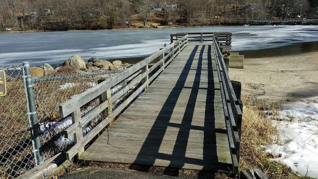 Squantz Pond State Park | 178 Short Woods Rd, New Fairfield, CT 06812, USA | Phone: (203) 312-5023