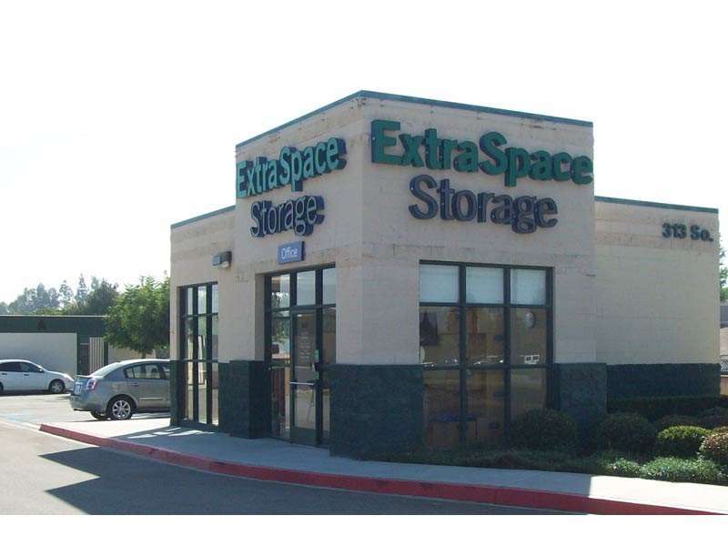 Extra Space Storage | 313 S Riverside Ave, Rialto, CA 92376, USA | Phone: (909) 874-9430