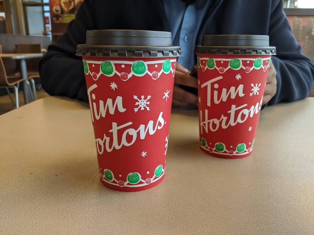 Tim Hortons | 2220 Wyandotte St E, Windsor, ON N8Y 1E7, Canada | Phone: (519) 258-4797