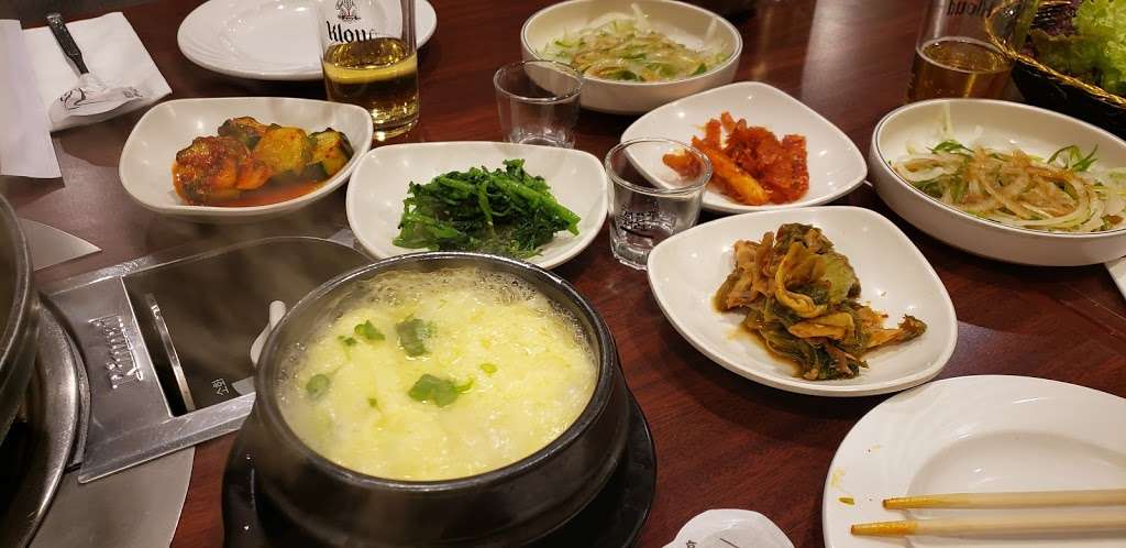 Golmok Restaurant 골목식당 | 314 Commercial Ave, Palisades Park, NJ 07650, USA | Phone: (201) 461-5042