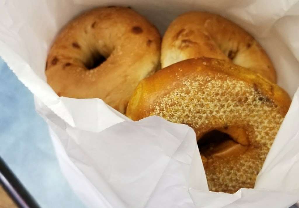 Bagel Bin | 201 Kresson Gibbsboro Rd #3, Voorhees Township, NJ 08043, USA | Phone: (856) 346-4337