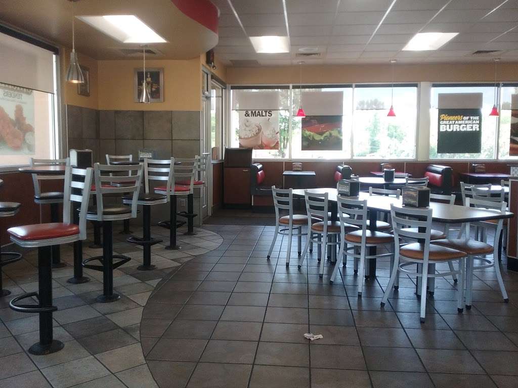 Hardees | 297 Lancaster Bypass E, Lancaster, SC 29720, USA | Phone: (803) 286-0181