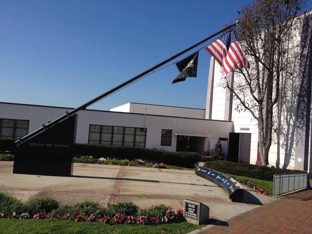 Hermosa Beach Veterans Memorial | Pacific Coast Hwy & 11th Pl, Hermosa Beach, CA 90254, USA