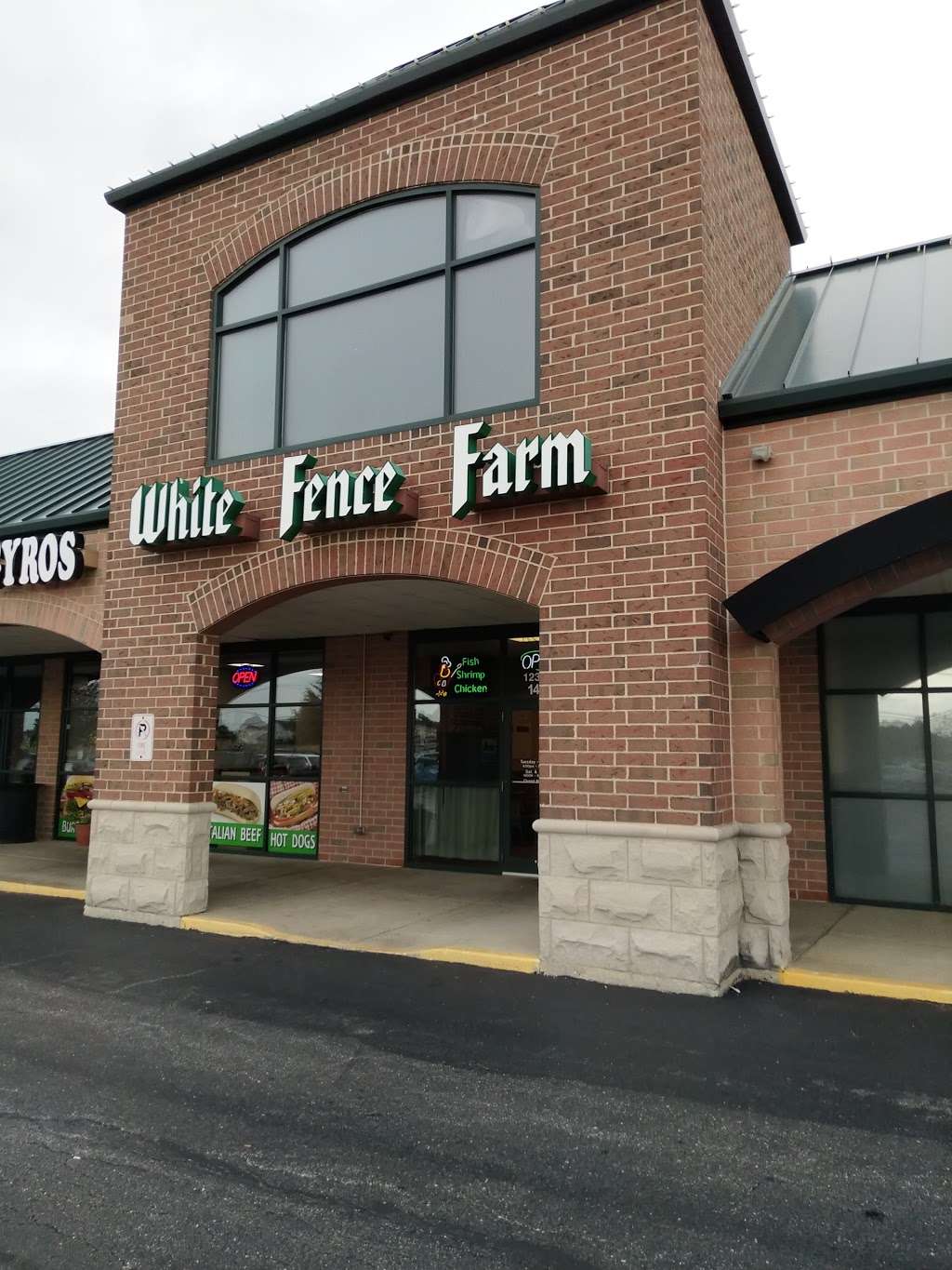 White Fence Farm | 12337 IL-59, Plainfield, IL 60585, USA | Phone: (815) 609-4477