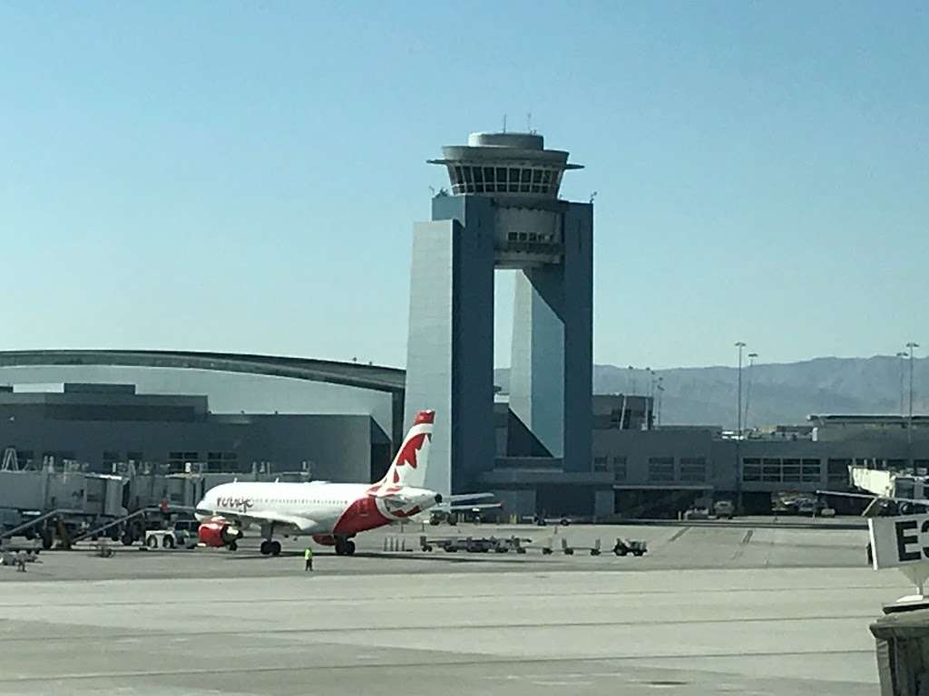 Terminal 3 Economy / Oversized Parking | Las Vegas, NV 89119 | Phone: (702) 261-4622