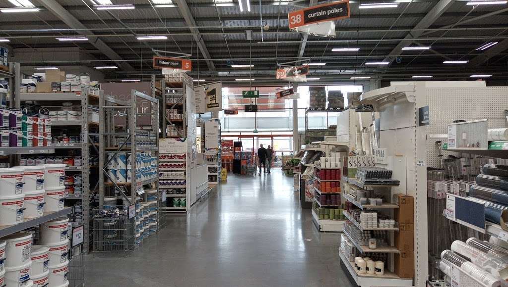 B&Q Belvedere | Station Road off Lower Road Belvedere LONDON, Belvedere DA17 6DF, UK | Phone: 020 8311 5010