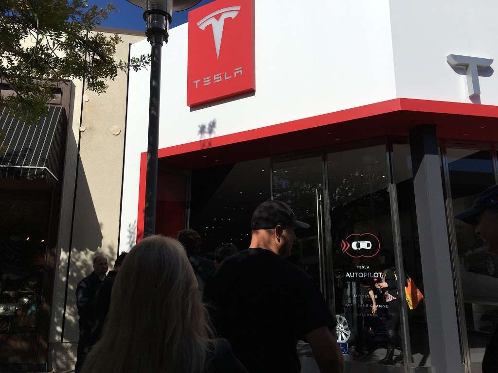 Tesla | 1616 Redwood Hwy, Corte Madera, CA 94925 | Phone: (415) 737-0780