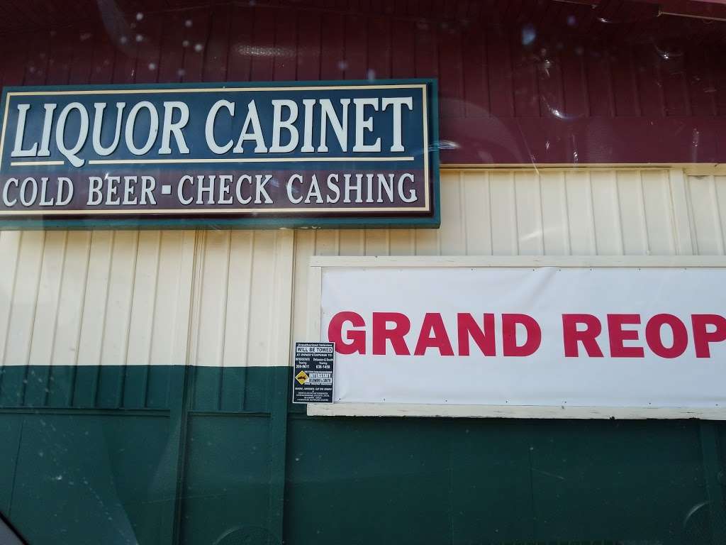 Liquor Cabinet | 3374 W Michigan St, Indianapolis, IN 46222, USA | Phone: (317) 631-4010