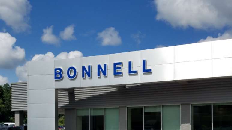 Bonnell Collision Center | 353 Cambridge St, Winchester, MA 01890 | Phone: (781) 850-0586