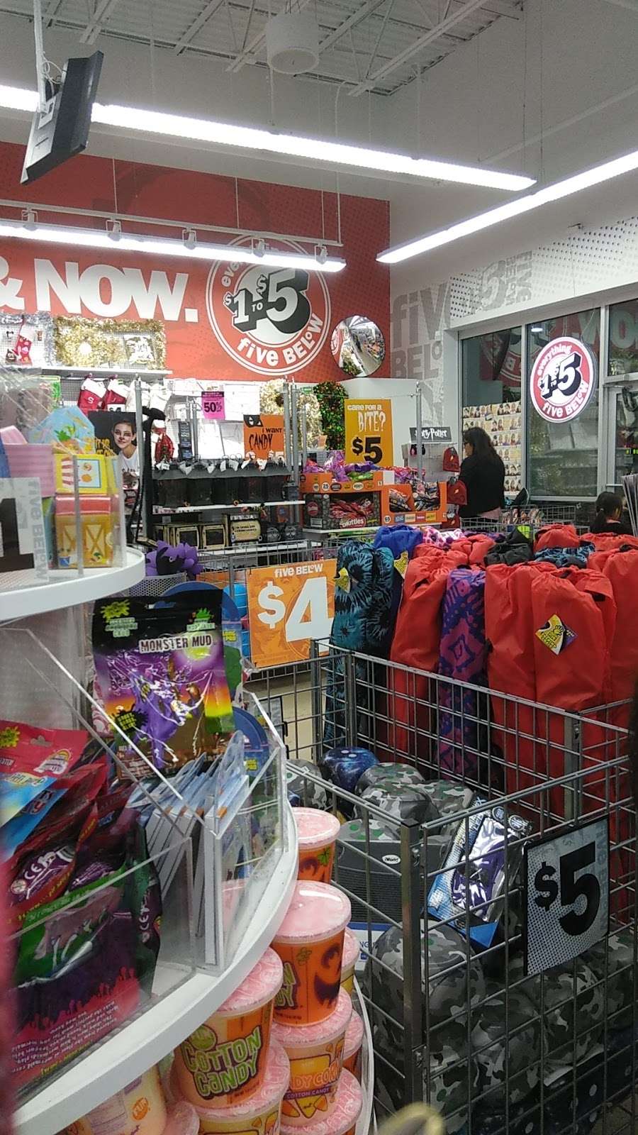 Five Below | 3027 S Cicero Ave, Cicero, IL 60804, USA | Phone: (708) 222-6680