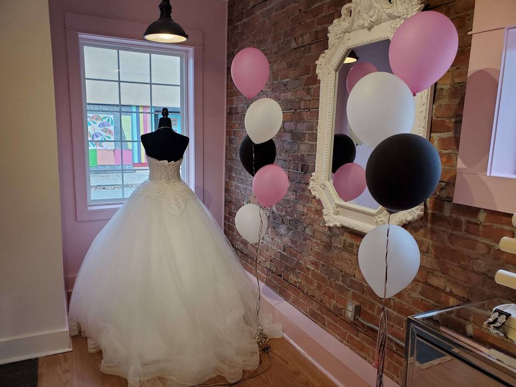 Blushing Bride Crystal Beach | 395 Derby Rd, Crystal Beach, ON L0S 1B0, Canada | Phone: (289) 698-4880