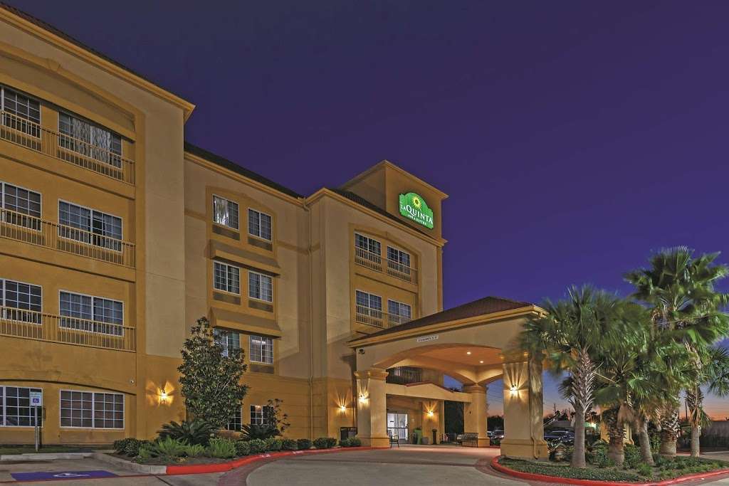 La Quinta Inn & Suites Houston Katy East | 22455 Katy Fwy, Katy, TX 77450, USA | Phone: (281) 392-9800
