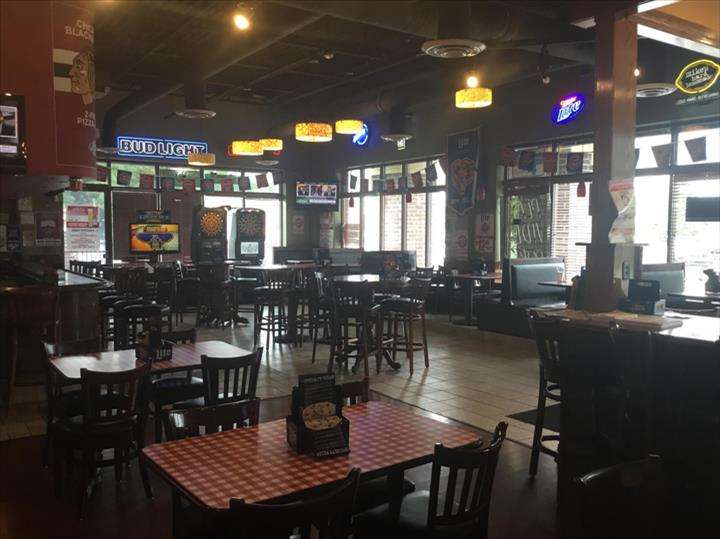 2-Fer’s Pizza & Pub | 106 Ridge Rd #132, Minooka, IL 60447, USA | Phone: (815) 467-0400