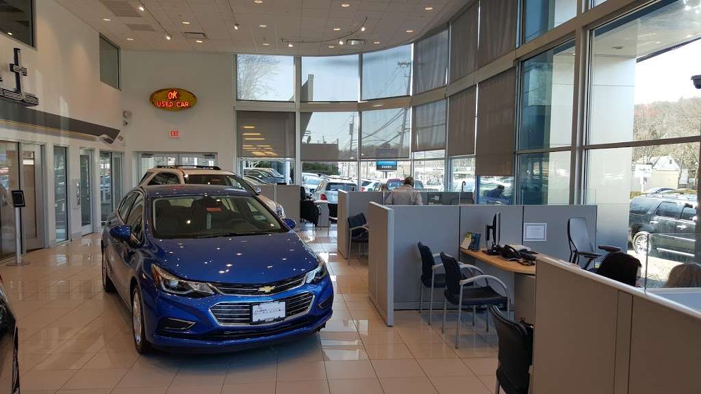 Curry Chevrolet | 728 Central Park Ave, Scarsdale, NY 10583, USA | Phone: (914) 723-9200