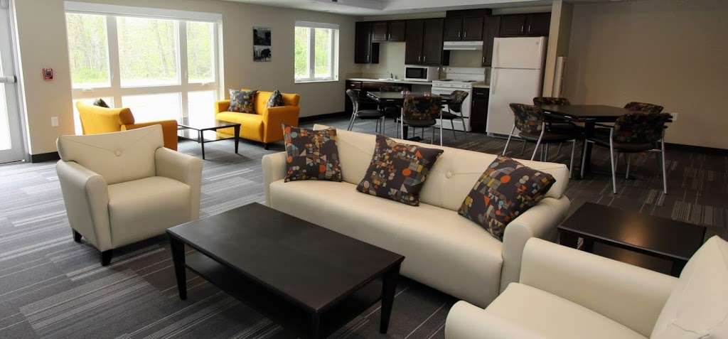 Creekview Senior Apartments | 5615 Liberty St, Richmond, IL 60071, USA | Phone: (847) 849-5301