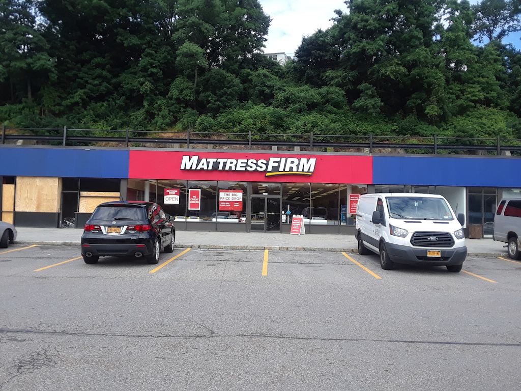 Mattress Firm Yonkers Colonial Heights | 2357 Central Park Ave, Yonkers, NY 10710, USA | Phone: (914) 395-3982