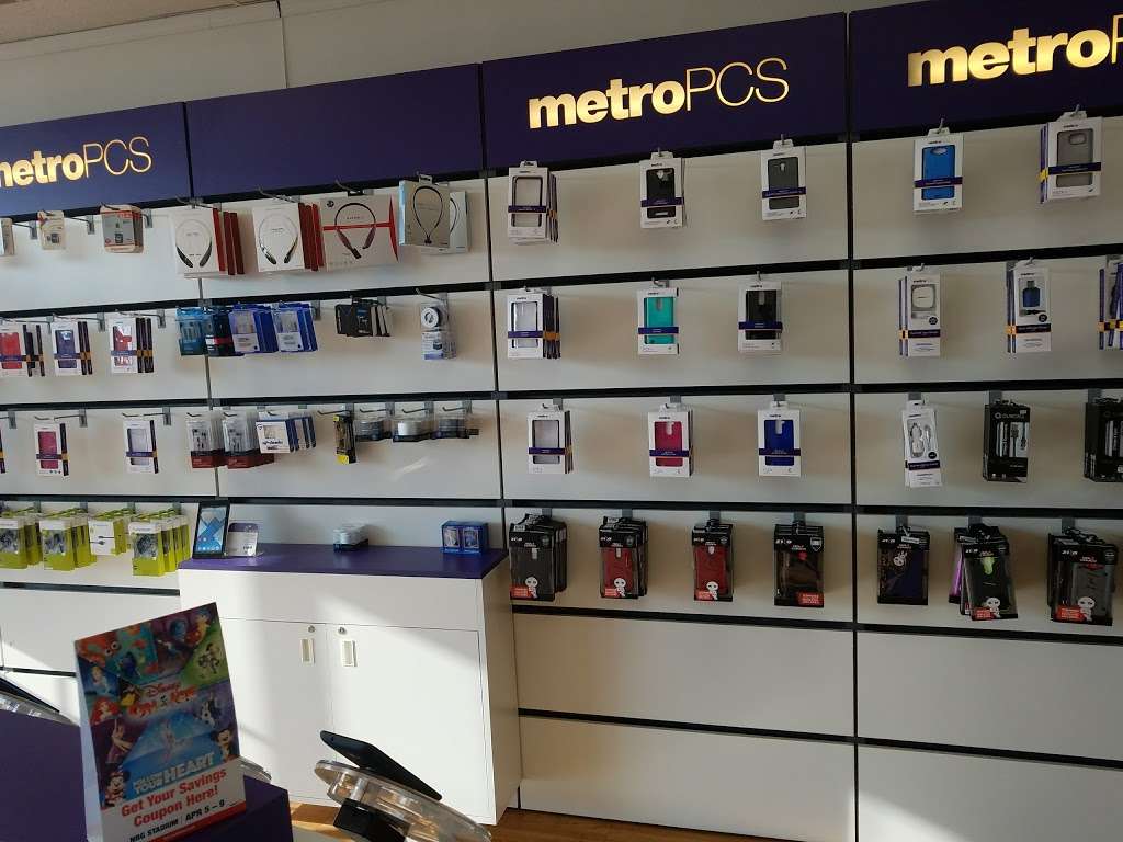 Metro by T-Mobile | 8376 Fairbanks North Houston Rd, Houston, TX 77064, USA | Phone: (281) 741-8799