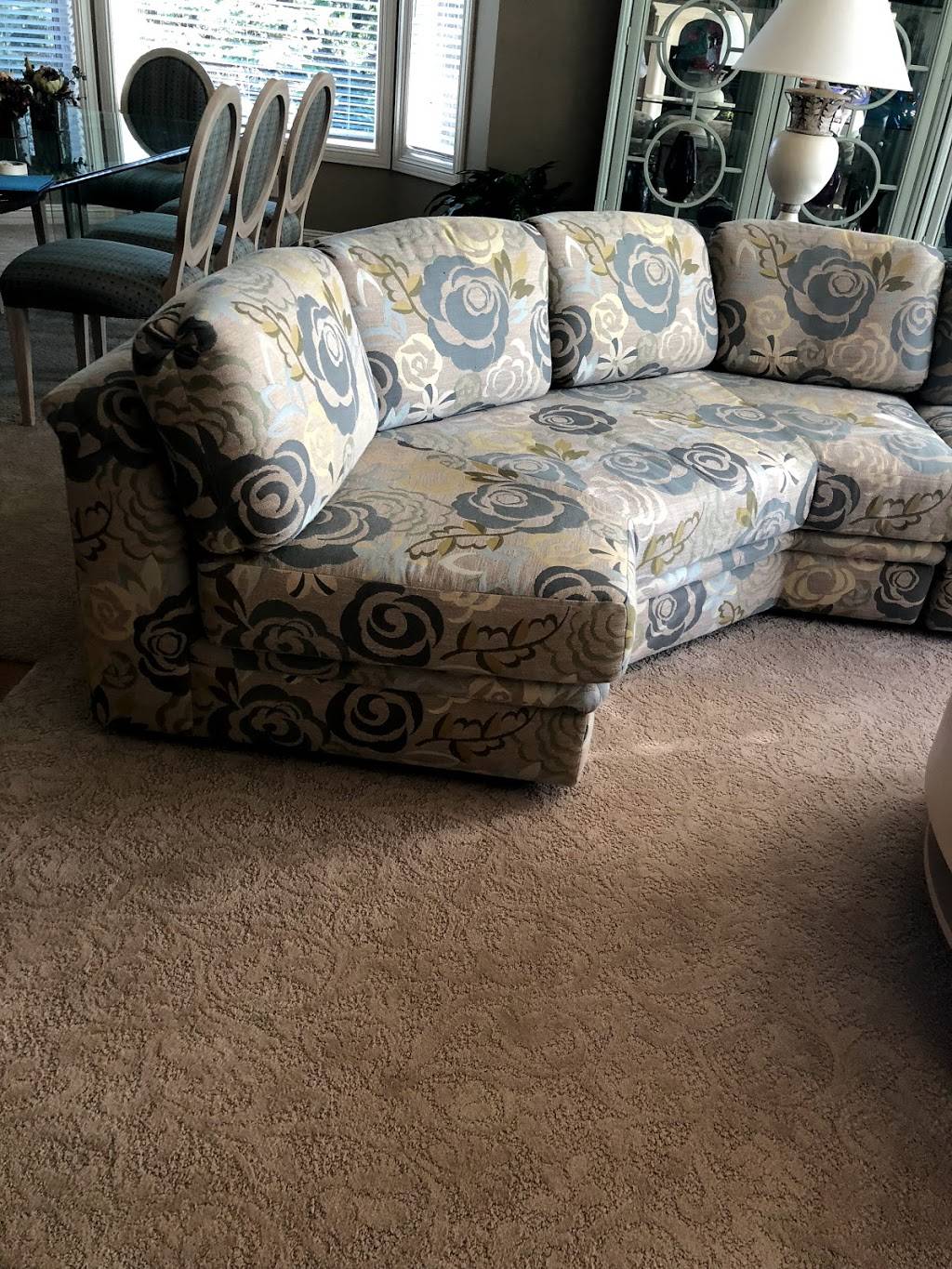 Niola Furniture Upholstery Service | 7424 W 103rd St, Minneapolis, MN 55438 | Phone: (952) 212-8190