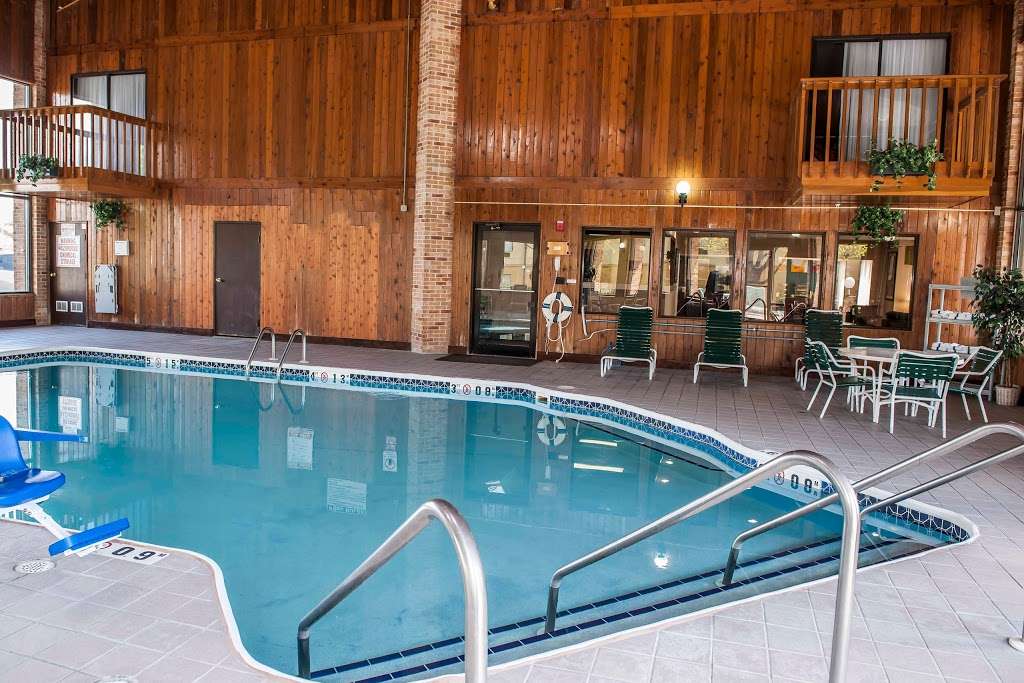 Quality Inn | 6105 Cambridge Way, Plainfield, IN 46168, USA | Phone: (317) 838-9300