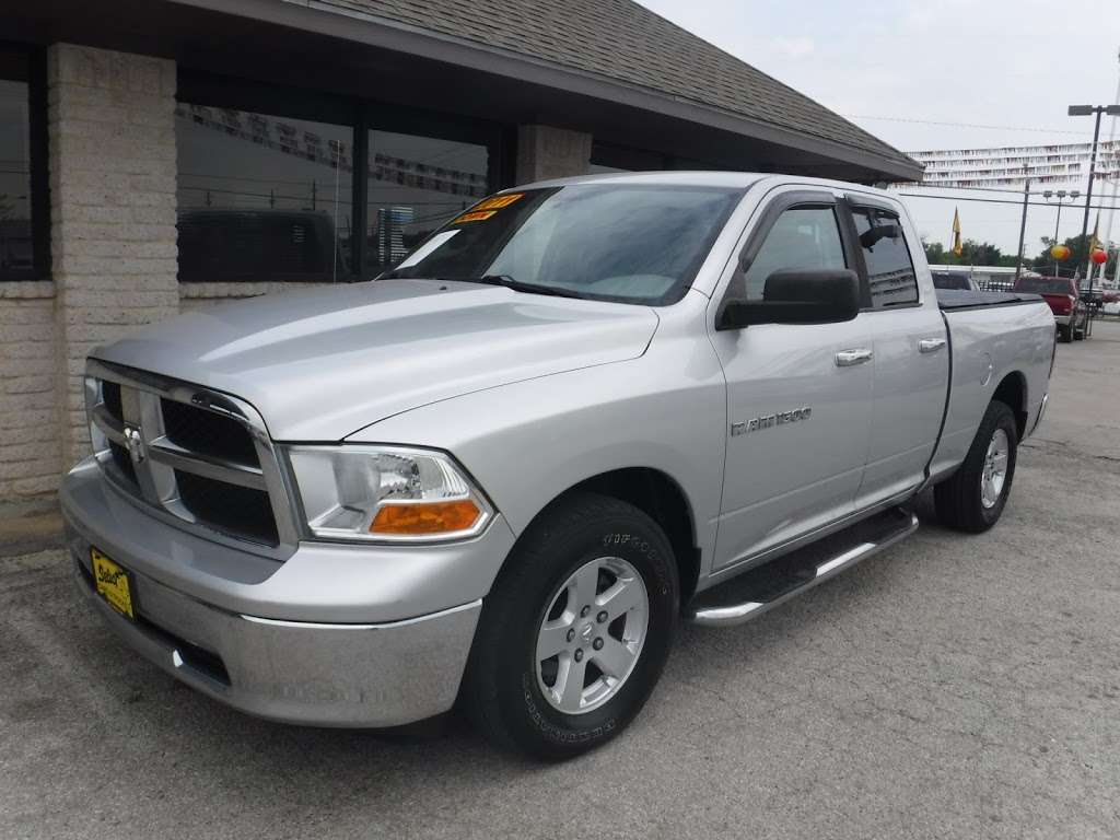 Select Cars & Trucks | 1415 E Main St, Grand Prairie, TX 75050 | Phone: (972) 263-7400