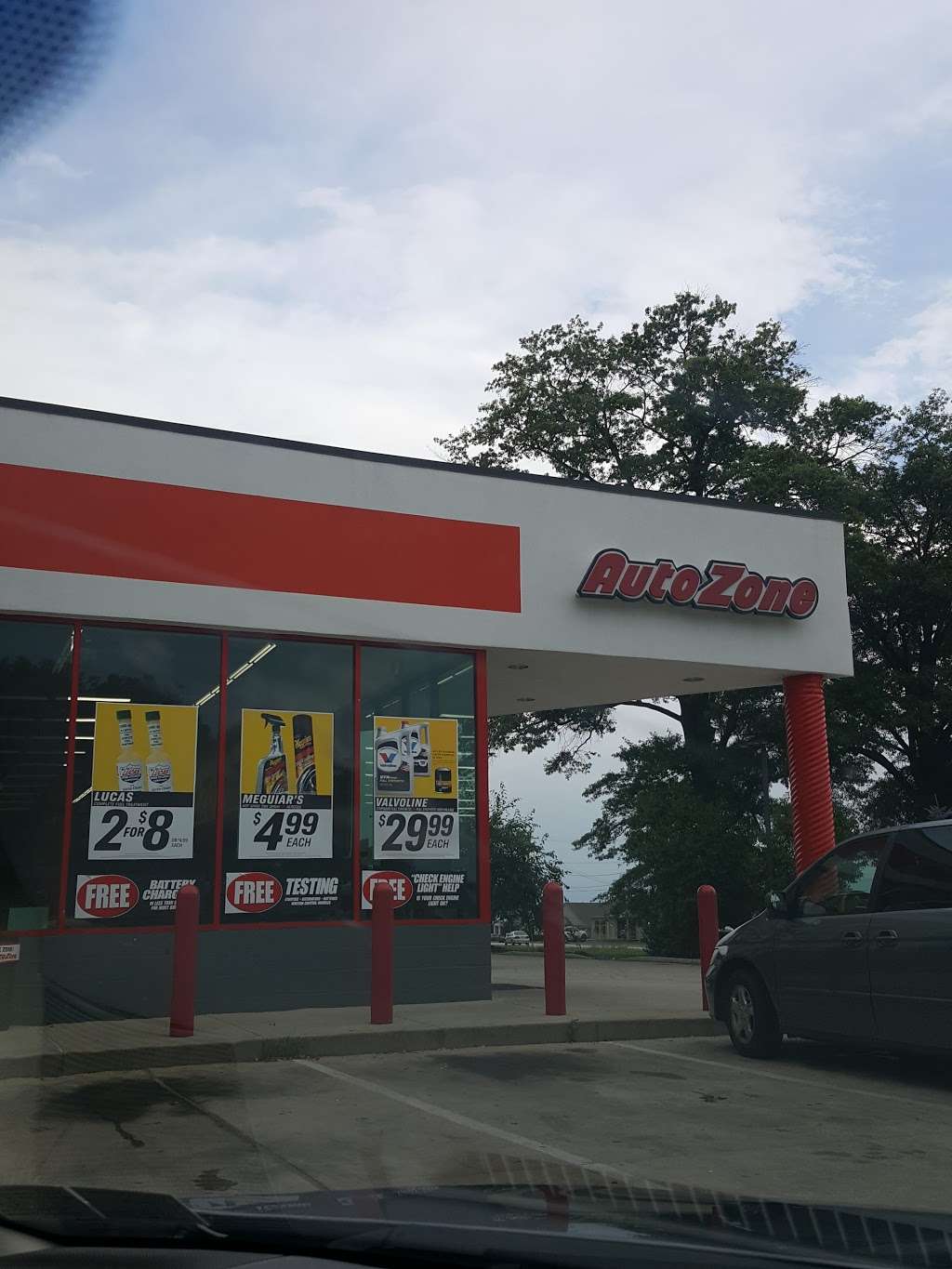 AutoZone Auto Parts | 965 W Cypress St, Kennett Square, PA 19348, USA | Phone: (610) 444-1429