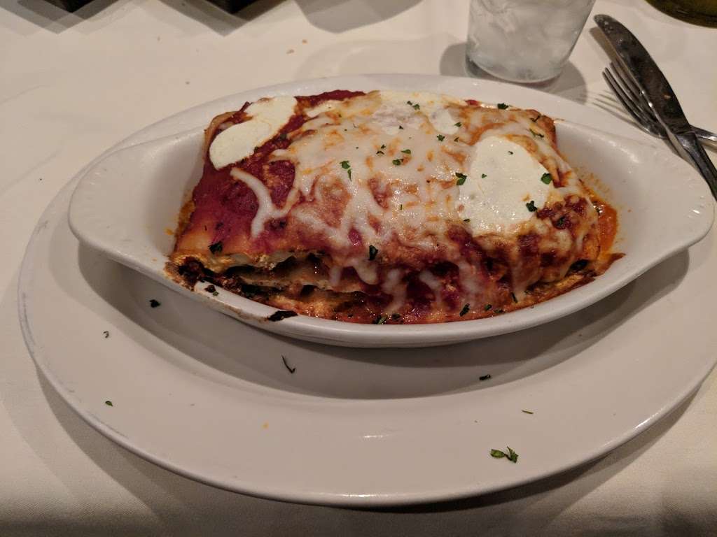 Viggianos Italian Restaurant | 16 E 1st Ave, Conshohocken, PA 19428, USA | Phone: (484) 344-5561