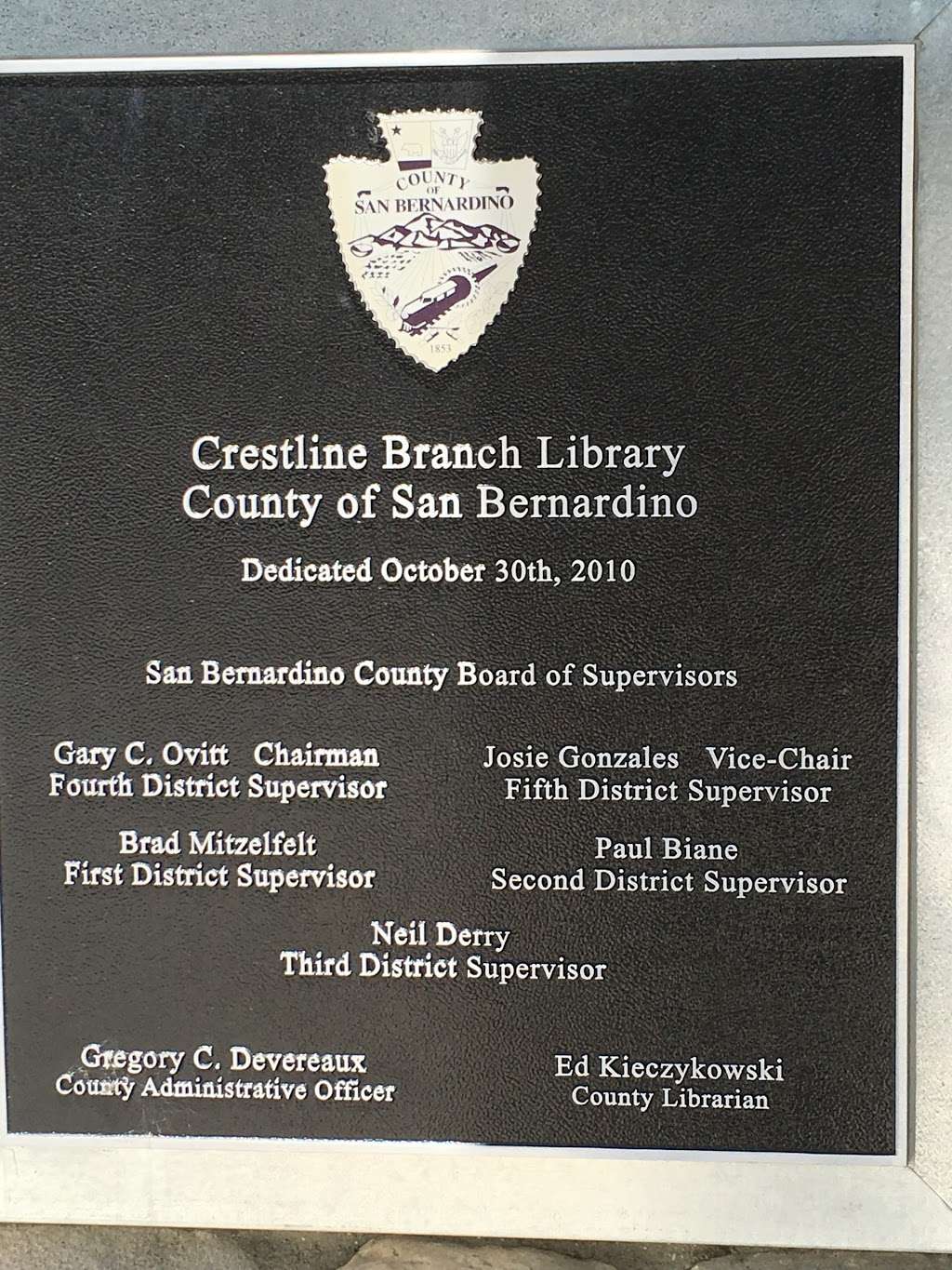 Crestline Library | 24105 Lake Gregory Dr. • Crestline, CA 92325-1087, Crestline, CA 92325, USA | Phone: (909) 338-3294