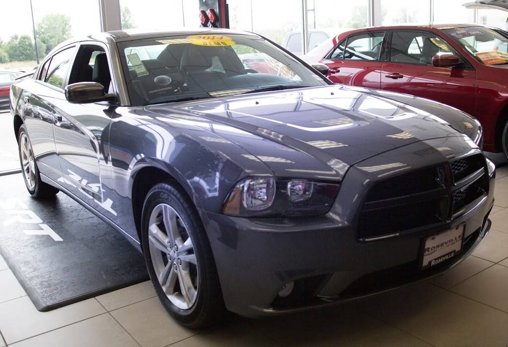 Roseville Chrysler Jeep Dodge RAM | 2805 Long Lake Rd, Roseville, MN 55113, USA | Phone: (651) 633-3500