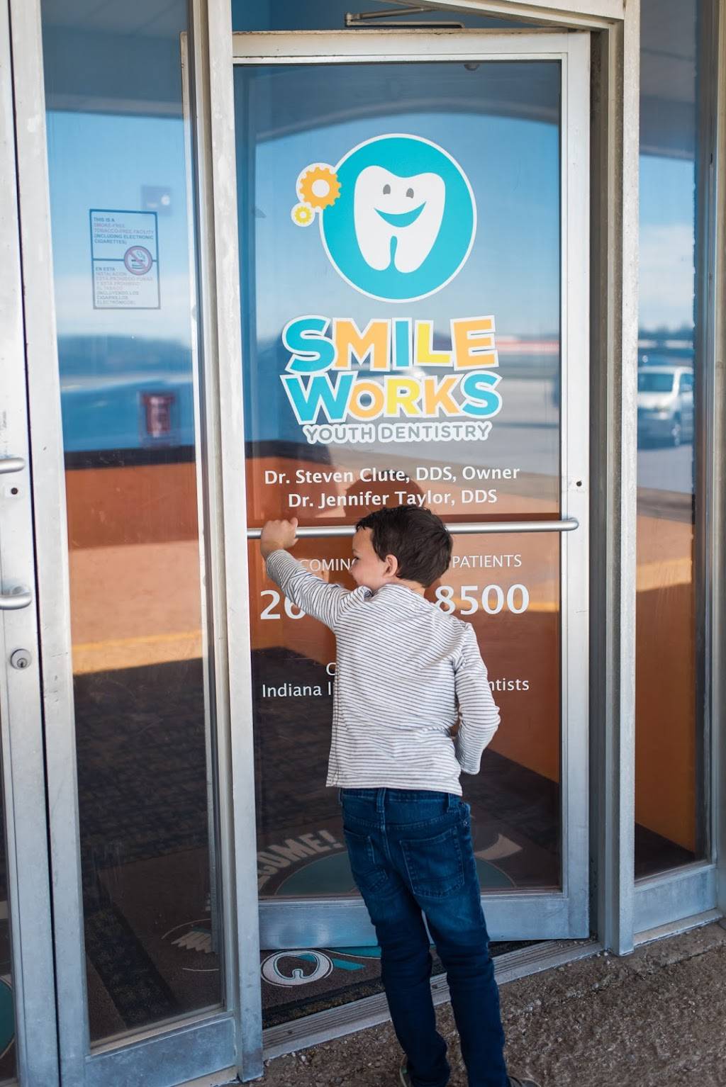 SmileWorks Youth Dentistry | 7524 S Anthony Blvd, Fort Wayne, IN 46816, USA | Phone: (260) 441-8500