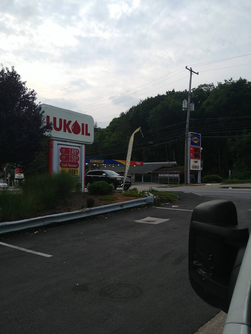 LUKOIL | 101 Crawford Ave, Gulph Mills, PA 19428, USA | Phone: (610) 825-4388