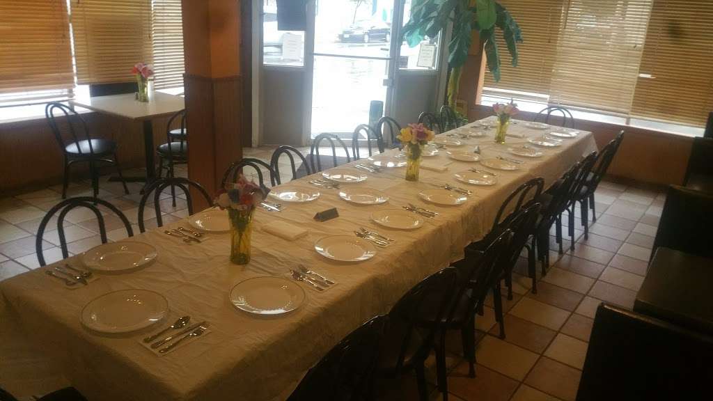 Castillos Pizzería-Restaurant | 1200 S Clinton Ave, Trenton, NJ 08611, USA | Phone: (609) 393-1616