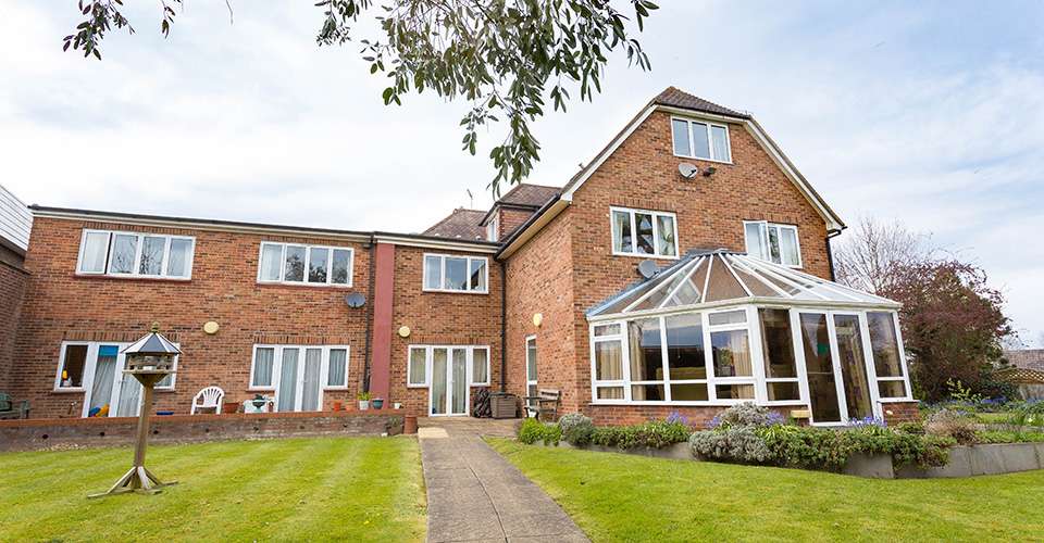 Donaldson Lodge | Donaldson Lodge, 10A Manor Rd, Potters Bar EN6 1DG, UK | Phone: 01707 644718