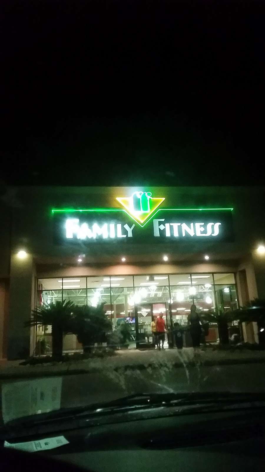 Family Fitness | 333 FM 2004, Lake Jackson, TX 77566, USA | Phone: (979) 297-3200