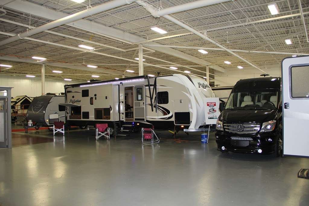 Colerain RV Of Indianapolis | 5701 Elmwood Ave, Indianapolis, IN 46203, USA | Phone: (317) 786-6102