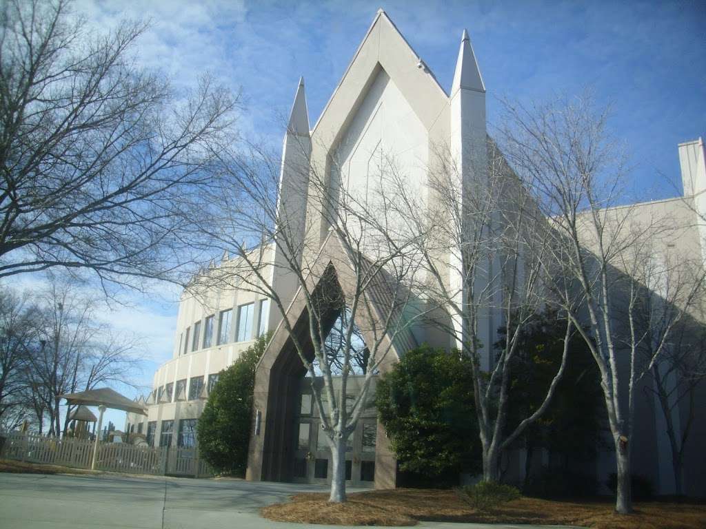 Calvary Church | 5801 Pineville-Matthews Rd, Charlotte, NC 28226, USA | Phone: (704) 543-1200