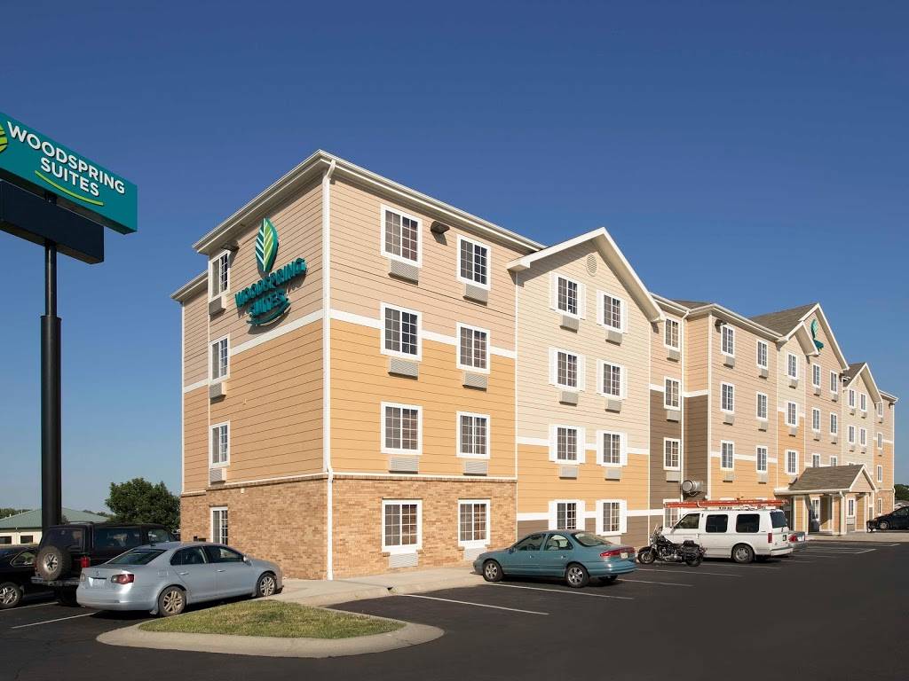 WoodSpring Suites Lincoln | 2050 Fletcher Ave, Lincoln, NE 68521, USA | Phone: (402) 438-7000