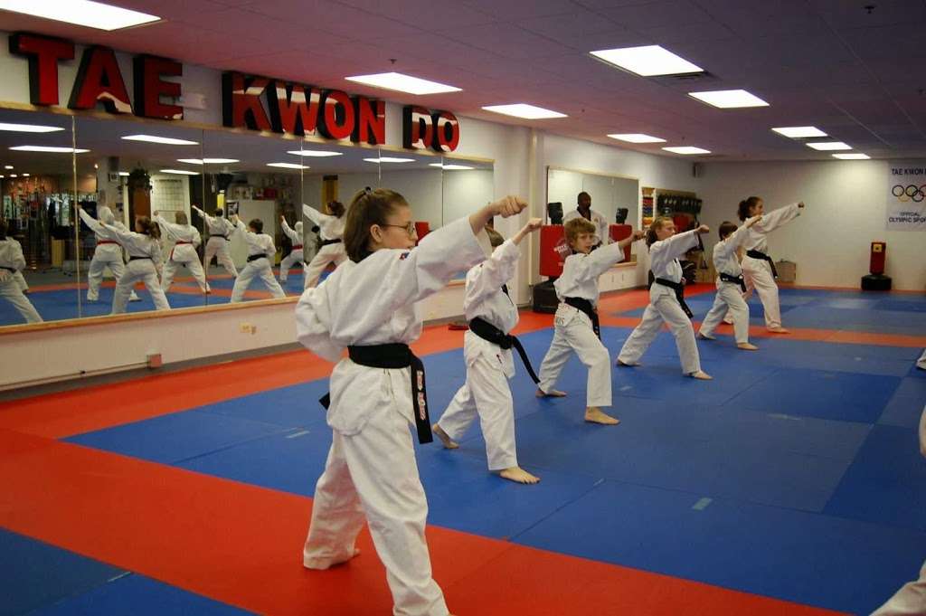 Als Black Belt Club - ABBC Taekwondo | 704 Oak Creek Dr, Lombard, IL 60148, USA | Phone: (630) 678-0750