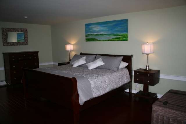 Sheas Riverside Inn & Motel | 132 Main St, Essex, MA 01929, USA | Phone: (978) 768-6800