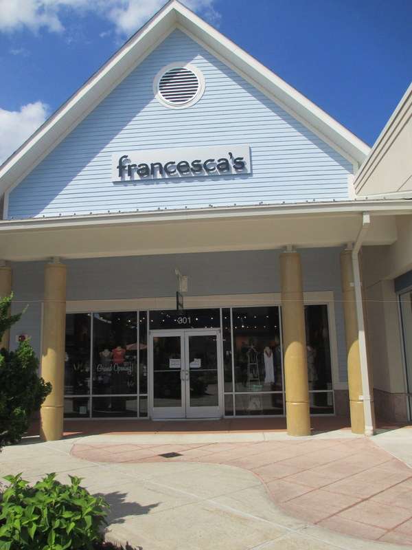 francescas | One Premium Outlet Blvd Suite 301, Tinton Falls, NJ 07753, USA | Phone: (732) 493-1240