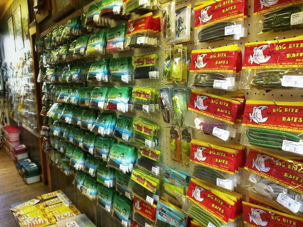 Hagemanns Tackle & Variety | 116 Richardson Ave, Shohola, PA 18458, USA | Phone: (570) 559-7589