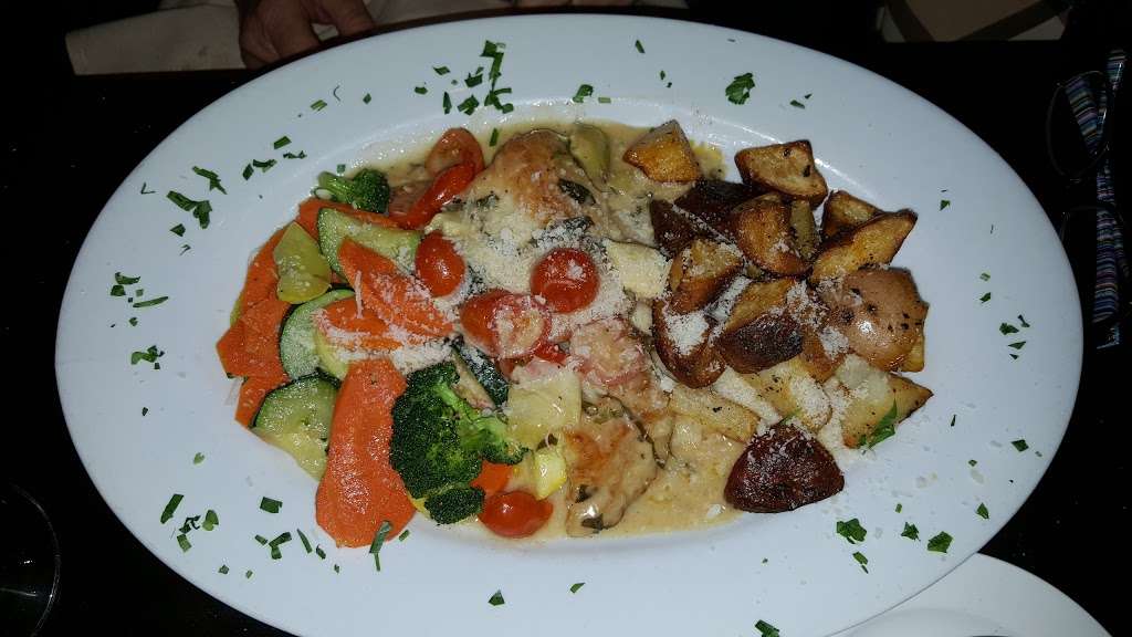 Villa Capri Trattoria & Wine Bar | 14771 Pomerado Rd, Poway, CA 92064, USA | Phone: (858) 391-9400