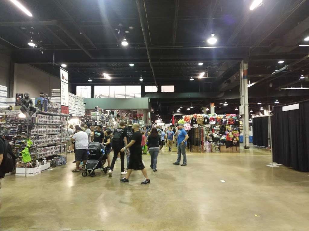 Chicago Comic Con | 9301 W Bryn Mawr Ave, Rosemont, IL 60018